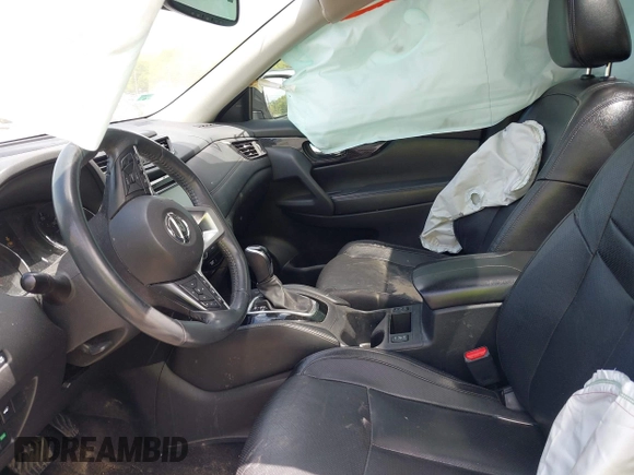 2017 Nissan Rogue SL z VIN 5N1AT2MV0HC879552, wystawiony jako IAAI lot #42242389 z przebiegiem 112 944 mil mil oraz . Historia ofert i sprzedaży dostępna na DreamBid. Obrazek 5.