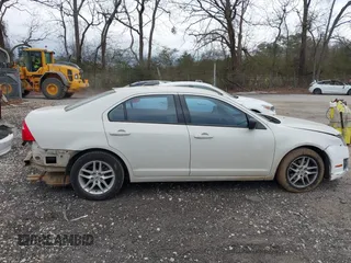 2011 Ford Fusion S with VIN 3FAHP0GA1BR337461, listed as a IAAI auction lot 41715964 with 219,486 mi miles. Bid and sale history available at carsss.com. Image 14.