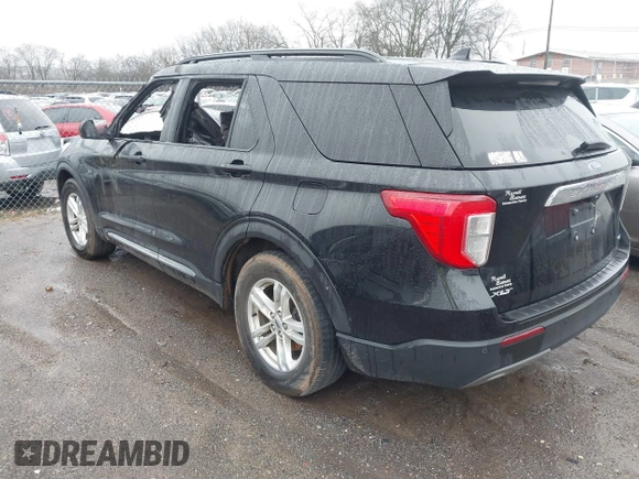 2020 Ford Explorer XLT with VIN 1FMSK8DH9LGC26157, listed as a IAAI auction lot 41545777 with Not Provided miles and . Bid and sale history available at DreamBid. Image 3.