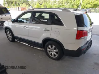 2013 Kia Sorento LX with VIN 5XYKT3A69DG370190, listed as a IAAI auction lot 42456161 with 170,196 mi miles and . Bid and sale history available at DreamBid. Image 3.
