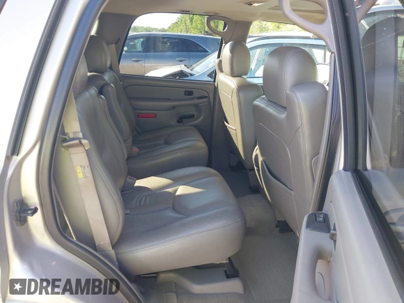 2004 GMC Yukon SLT with VIN 1GKEC13Z74R108649, listed as a IAAI auction lot 42054405 with 398,691 mi miles and . Bid and sale history available at DreamBid. Image 8.
