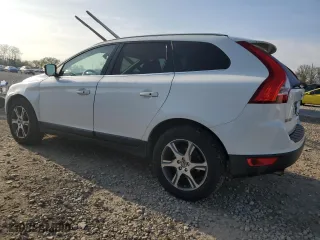 2013 Volvo XC60 T6 with VIN YV4902DZ6D2455857, listed as a Copart auction lot 53898815 with 198,733 mi miles and Salvage Title. Bid and sale history available at carsss.com. Image 2.