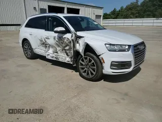 2017 Audi Q7 Premium Plus with VIN WA1LAAF72HD031527, listed as a Copart auction lot 58377985 with 105,541 mi miles and Salvage title. Bid and sale history available at DreamBid. Image 14.