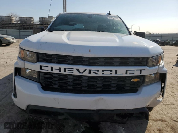 2020 Chevrolet Silverado 1500 Custom with VIN 1GCPWBEH1LZ179009, listed as a Copart auction lot 46751705 with 77,057 mi miles and Salvage Title. Bid and sale history available at carsss.com. Image 5.