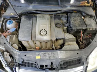 2005 Volkswagen Jetta 2.5L with VIN 3VWRF71K35M601502, listed as a Copart auction lot 88470365 with 269,431 mi miles and Salvage title. Bid and sale history available at DreamBid. Image 13.