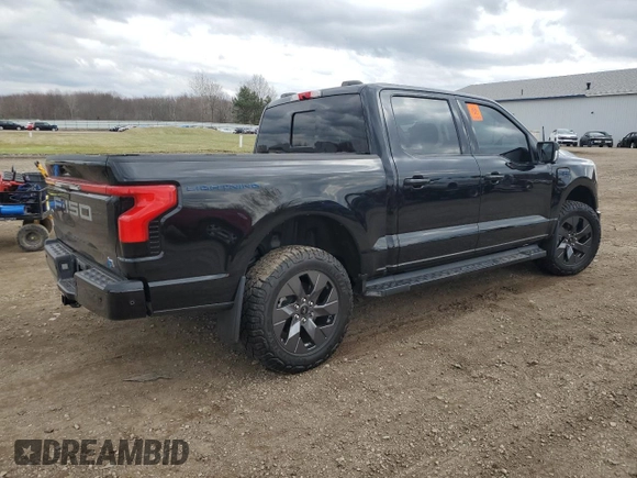 2022 Ford F-150 Lightning Pro z VIN 1FTVW1EL6NWG15167, wystawiony jako Copart lot #50514135 z przebiegiem 18 912 mil mil oraz Szkody całkowita. Historia ofert i sprzedaży dostępna na DreamBid. Obrazek 3.