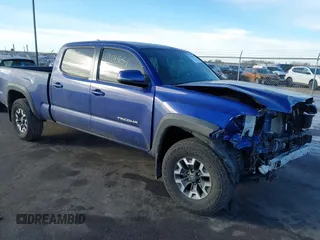 2023 Toyota Tacoma SR5 z VIN 3TMDZ5BN5PM155079, wystawiony jako IAAI lot #41449051 z przebiegiem 22 397 mil mil oraz . Historia ofert i sprzedaży dostępna na DreamBid. Obrazek 1.