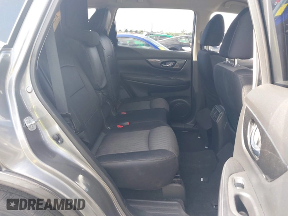 2017 Nissan Rogue SV z VIN JN8AT2MT0HW388730, wystawiony jako IAAI lot #42289935 z przebiegiem 124 943 mil mil oraz . Historia ofert i sprzedaży dostępna na DreamBid. Obrazek 8.