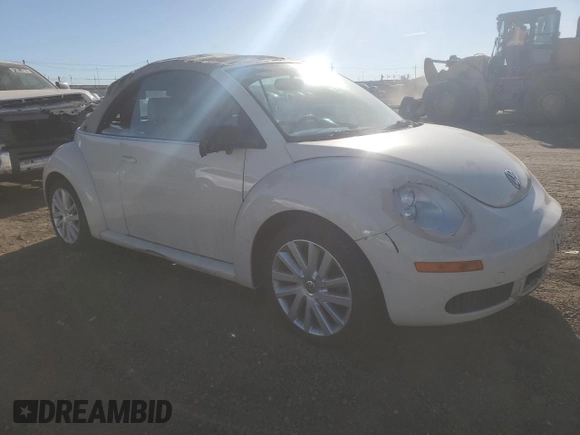 2008 Volkswagen Beetle SE with VIN 3VWRF31Y18M407648, listed as a Copart auction lot 86413934 with 131,242 mi miles and Salvage title. Bid and sale history available at DreamBid. Image 4.