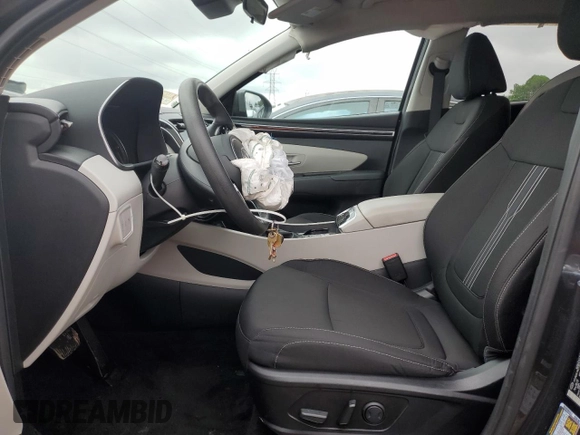 2024 Hyundai Tucson SEL z VIN 5NMJBCDE4RH347897, wystawiony jako Copart lot #58921885 z przebiegiem 26 317 mil mil oraz Szkoda całkowita • Salvage title. Historia ofert i sprzedaży dostępna na DreamBid. Obrazek 7.