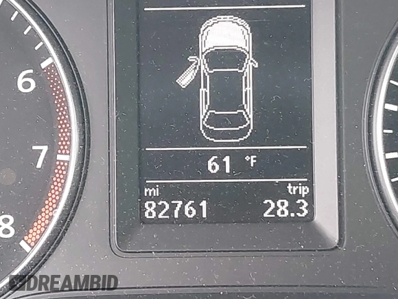2014 Volkswagen Jetta GLI z VIN 3VW4T7AJ2EM208598, wystawiony jako IAAI lot #42381855 z przebiegiem 82 761 mil mil oraz . Historia ofert i sprzedaży dostępna na DreamBid. Obrazek 15.