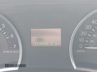 2006 Mercury Mountaineer Premier with VIN 4M2EU38806UJ14095, listed as a IAAI auction lot 42543401 with 219,868 mi miles and . Bid and sale history available at DreamBid. Image 7.