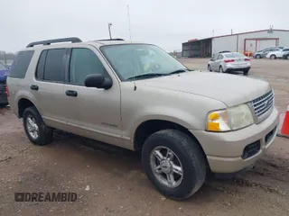 2005 Ford Explorer z VIN 1FMDU63K25UB70832, wystawiony jako IAAI lot #41788209 z przebiegiem 236 677 mil mil oraz . Historia ofert i sprzedaży dostępna na DreamBid. Obrazek 1.