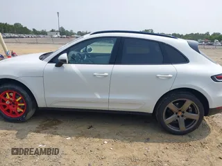 2019 Porsche Macan S с VIN WP1AB2A52KLB32441, выставлен на аукционе IAAI как лот 42388548 с пробегом 44 359 миль миль и . История ставок и продаж доступна на DreamBid. Изображение 14.