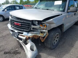 2006 GMC Sierra 1500 SLE1 z VIN 1GTEK19Z56Z291526, wystawiony jako IAAI lot #42319478 z przebiegiem 130 554 mil mil oraz . Historia ofert i sprzedaży dostępna na DreamBid. Obrazek 6.