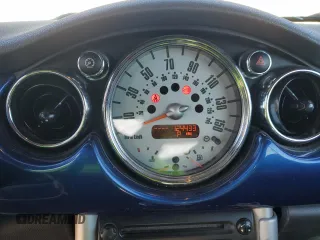 2007 MINI Convertible S z VIN WMWRH33547TL94410, wystawiony jako Copart lot #89339055 z przebiegiem 124 433 mil mil oraz Szkoda całkowita • Salvage title. Historia ofert i sprzedaży dostępna na DreamBid. Obrazek 9.