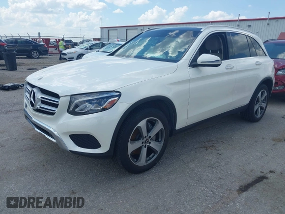 2017 Mercedes-Benz GLC 300 с VIN WDC0G4JBXHF263828, выставлен на аукционе IAAI как лот 42587272 с пробегом 39 275 миль миль и . История ставок и продаж доступна на DreamBid. Изображение 2.