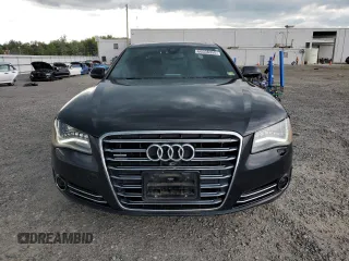 2013 Audi A8 3.0L z VIN WAURGAFD3DN029985, wystawiony jako Copart lot #60536355 z przebiegiem 198 176 mil mil oraz Czysty tytuł • Clean title. Historia ofert i sprzedaży dostępna na DreamBid. Obrazek 5.
