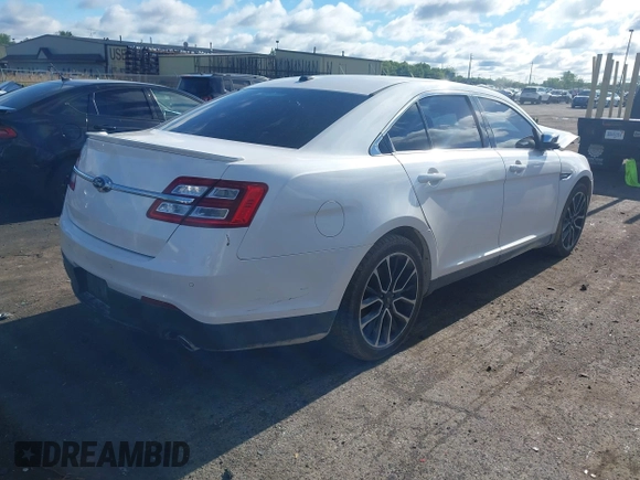 2017 Ford Taurus Limited z VIN 1FAHP2J85HG115863, wystawiony jako IAAI lot #42336857 z przebiegiem 152 890 mil mil oraz . Historia ofert i sprzedaży dostępna na DreamBid. Obrazek 4.