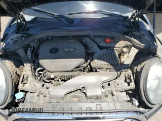 2017 MINI Clubman Cooper with VIN WMWLU1C5XH2C41871, listed as a Copart auction lot 61709154 with 87,570 mi miles and Salvage Title. Bid and sale history available at carsss.com. Image 13.