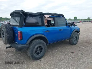 2021 Ford Bronco z VIN 1FMEE5DHXMLA78970, wystawiony jako IAAI lot #42316756 z przebiegiem 35 668 mil mil oraz . Historia ofert i sprzedaży dostępna na DreamBid. Obrazek 4.
