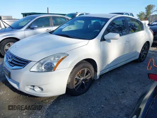 2012 Nissan Altima 2.5 S with VIN 1N4AL2AP0CC252889, listed as a IAAI auction lot 42004952 with 165,165 mi miles. Bid and sale history available at carsss.com. Image 2.