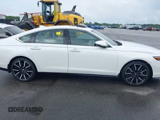 2023 Honda Accord Touring с VIN 1HGCY2F80PA009611, выставлен на аукционе IAAI как лот 42093393 с пробегом 18 520 миль миль и . История ставок и продаж доступна на DreamBid. Изображение 13.