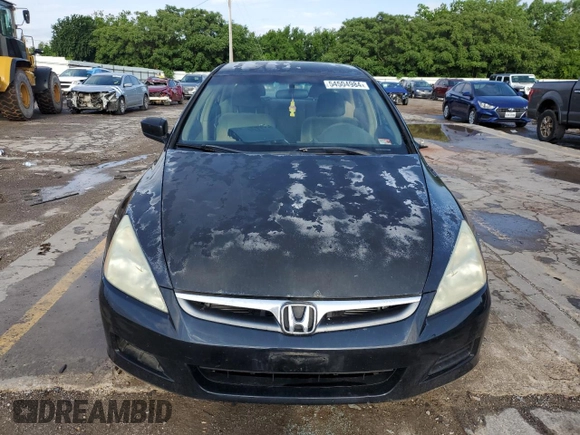 2006 Honda Accord LX SE z VIN 1HGCM55396A164885, wystawiony jako Copart lot #54504984 z przebiegiem 296 276 mil mil oraz Nie do naprawy • Non repairable. Historia ofert i sprzedaży dostępna na DreamBid. Obrazek 5.