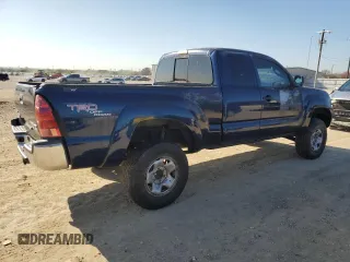 2008 Toyota Tacoma PreRunner with VIN 5TETU62N08Z553434, listed as a Copart auction lot 85938224 with 304,958 mi miles and Clean Title. Bid and sale history available at DreamBid. Image 3.