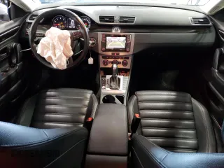 2017 Volkswagen CC 2.0T Sport with VIN WVWKP7AN1HE501825, listed as a Copart auction lot 64231233 with 38,673 mi miles and Salvage Title. Bid and sale history available at carsss.com. Image 8.
