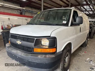 2017 Chevrolet Express Cargo Van with VIN 1GCWGAFF4H1116640, listed as a IAAI auction lot 42187713 with 330,835 mi miles. Bid and sale history available at carsss.com. Image 17.