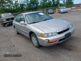 1997 Honda Accord LX с VIN JHMCD5639VC019957, выставлен на аукционе IAAI как лот 42281214 с пробегом 193 840 миль миль и . История ставок и продаж доступна на DreamBid. Изображение 1.