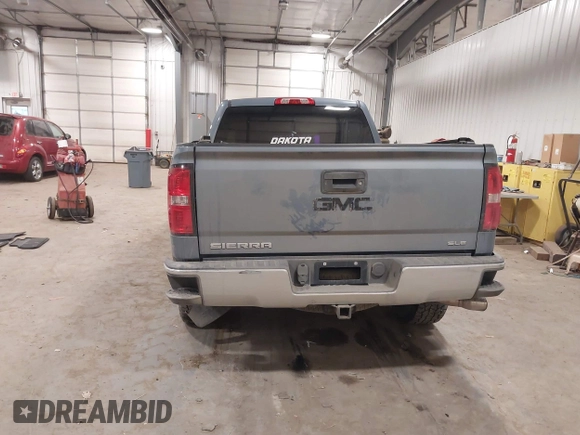 2015 GMC Sierra 1500 SLE z VIN 1GTV2UECXFZ285403, wystawiony jako IAAI lot #41255076 z przebiegiem 71 498 mil mil oraz . Historia ofert i sprzedaży dostępna na DreamBid. Obrazek 17.