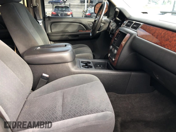 2008 Chevrolet Avalanche LTZ with VIN 3GNFK12368G179855, listed as a Copart auction lot 80298144 with 236,884 mi miles and Clean Title. Bid and sale history available at carsss.com. Image 5.