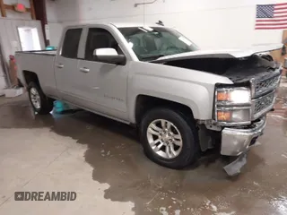 2015 Chevrolet Silverado 1500 LT with VIN 1GCVKREC3FZ438670, listed as a IAAI auction lot 41322360 with 220,201 mi miles. Bid and sale history available at carsss.com. Image 1.