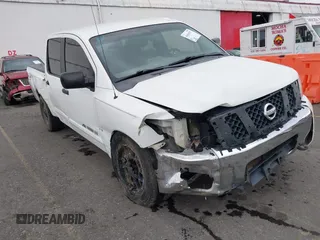 2013 Nissan Titan PRO-4X with VIN 1N6BA0EC9DN301669, listed as a IAAI auction lot 41868397 with 171,085 mi miles. Bid and sale history available at carsss.com. Image 1.