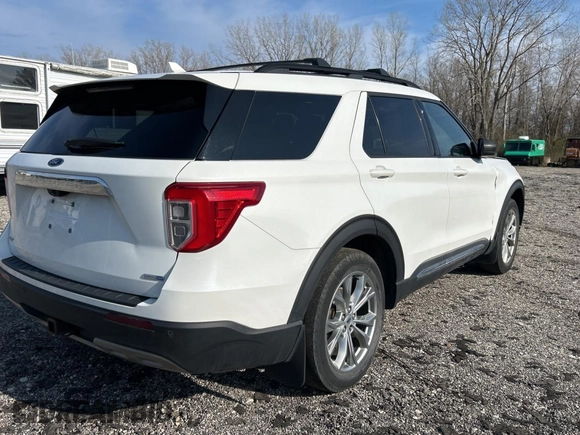 2020 Ford Explorer XLT with VIN 1FMSK8DH0LGA37008, listed as a Copart auction lot 55858655 with 75,527 mi miles and Clean Title. Bid and sale history available at carsss.com. Image 4.