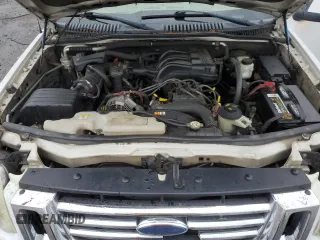2007 Ford Explorer Eddie Bauer with VIN 1FMEU74E27UA67562, listed as a Copart auction lot 57898915 with 292,601 mi miles and Salvage title. Bid and sale history available at DreamBid. Image 12.