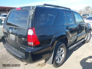 2007 Toyota 4Runner SR5 with VIN JTEZU14R170093594, listed as a IAAI auction lot 41286681 with 294,610 mi miles. Bid and sale history available at carsss.com. Image 4.