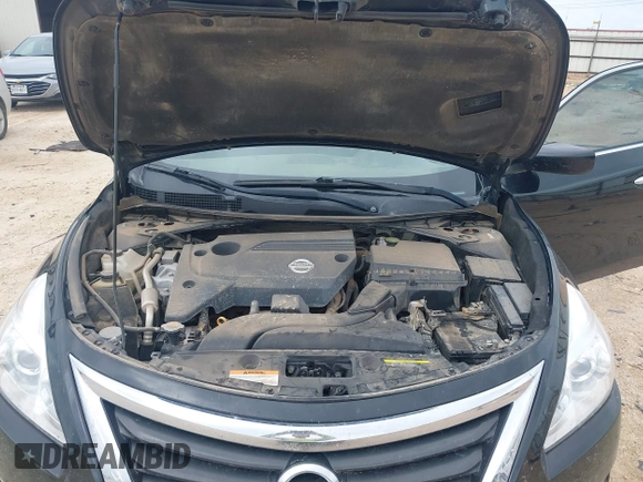 2014 Nissan Altima SV with VIN 1N4AL3AP1EN360421, listed as a IAAI auction lot 42065835 with 189,998 mi miles and . Bid and sale history available at DreamBid. Image 10.