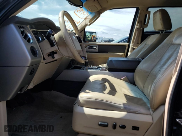 2011 Ford Expedition XLT with VIN 1FMJU1H52BEF07465, listed as a Copart auction lot 59095385 with 209,840 mi miles and Clean title. Bid and sale history available at DreamBid. Image 7.