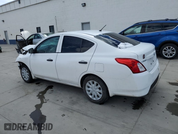 2016 Nissan Versa SV z VIN 3N1CN7AP4GL866142, wystawiony jako Copart lot #53696395 z przebiegiem 66 776 mil mil oraz Szkoda całkowita • Salvage title. Historia ofert i sprzedaży dostępna na DreamBid. Obrazek 2.
