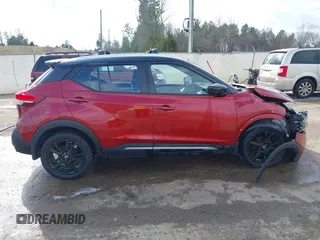 2019 Nissan Kicks SR with VIN 3N1CP5CUXKL500664, listed as a IAAI auction lot 41517100 with 244,247 mi miles. Bid and sale history available at carsss.com. Image 14.