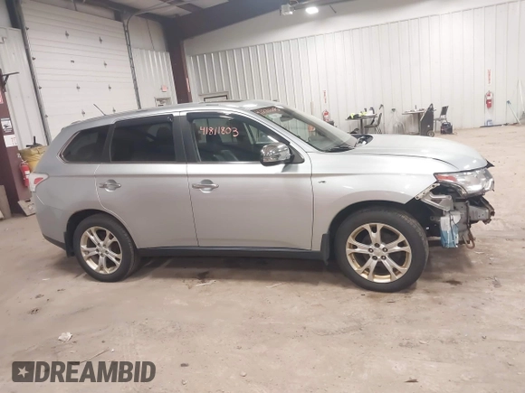 2014 Mitsubishi Outlander GT z VIN JA4JZ4AX6EZ015919, wystawiony jako IAAI lot #41811803 z przebiegiem 182 458 mil mil oraz . Historia ofert i sprzedaży dostępna na DreamBid. Obrazek 13.