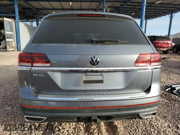 2022 Volkswagen Atlas SE with VIN 1V2JR2CA5NC515557, listed as a Copart auction lot 45356975 with 10,442 mi miles and Clean title. Bid and sale history available at DreamBid. Image 6.