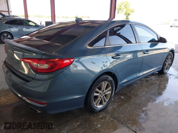 2017 Hyundai Sonata SE with VIN 5NPE24AF5HH488516, listed as a IAAI auction lot 41991400 with 183,514 mi miles. Bid and sale history available at carsss.com. Image 4.