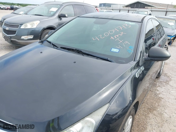2015 Chevrolet Cruze LS with VIN 1G1PA5SH5F7153512, listed as a IAAI auction lot 42004713 with 166,693 mi miles. Bid and sale history available at carsss.com. Image 13.