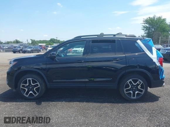 2023 Honda Passport Elite with VIN 5FNYF8H01PB030270, listed as a IAAI auction lot 42667744 with 7,931 mi miles and . Bid and sale history available at DreamBid. Image 14.
