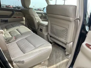 2004 Toyota Land Cruiser with VIN JTEHT05J742067423, listed as a Copart auction lot 45664965 with 250,424 mi miles and Clean Title. Bid and sale history available at carsss.com. Image 6.