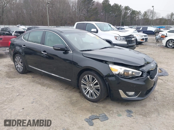 2015 Kia Cadenza Premium with VIN KNALN4D70F5177461, listed as a IAAI auction lot 41382190 with 214,538 mi miles. Bid and sale history available at carsss.com. Image 1.